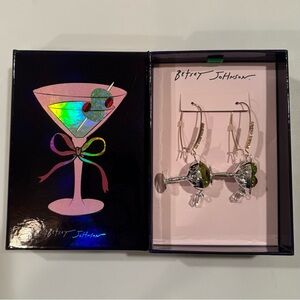 Betsey Johnson olive martini dangle earrings / NEW in gift box / cross posted